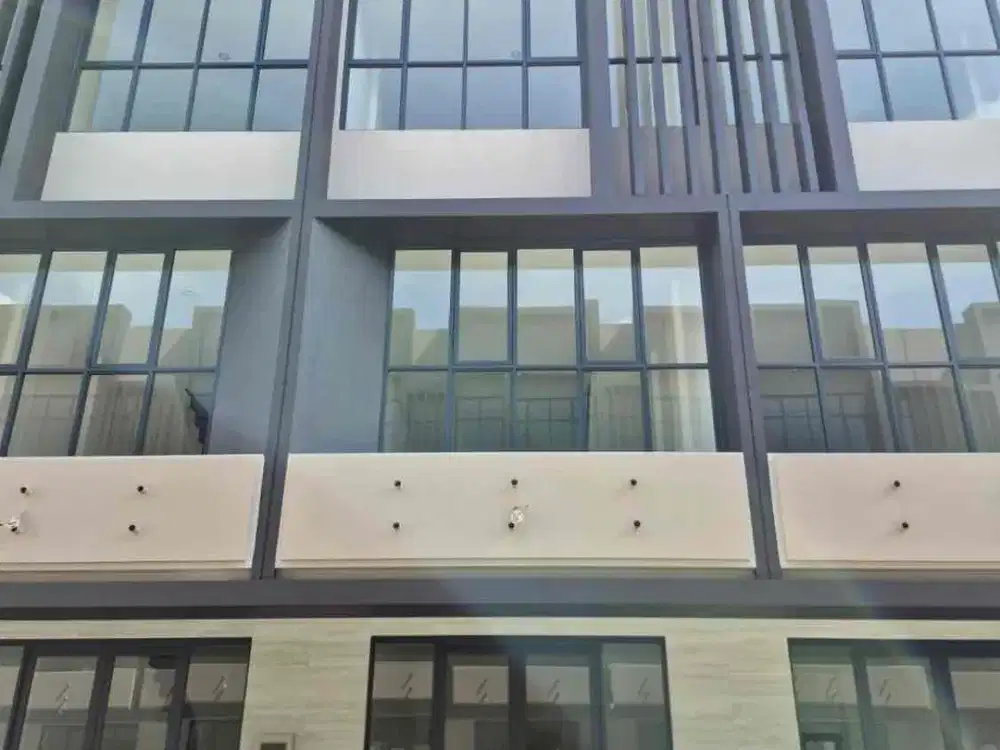 DISEWAKAN RUKO 3 LANTAI ENCHANTE BSD