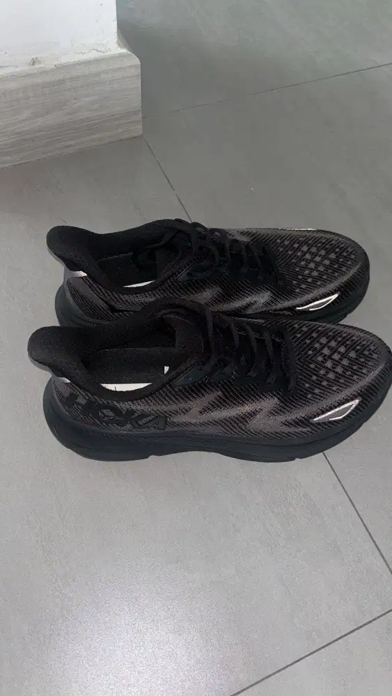 Sepatu Hoka Clifton 9