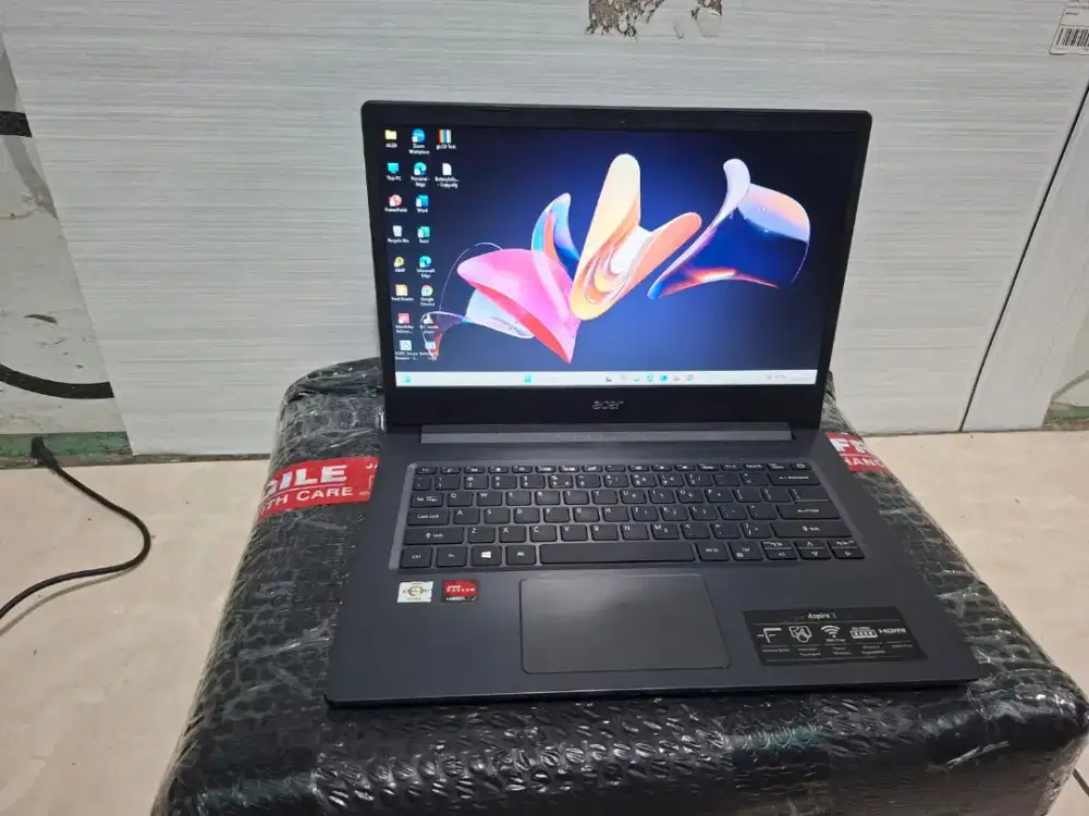 LAPTOP ACER A314-22 AMD ATHLON SILVER 3050U RAM 4GB SSD 512GB Normal .