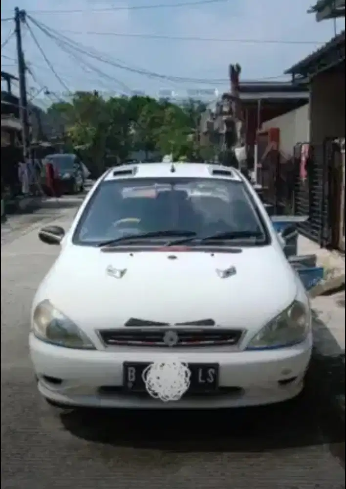 Kia Rio 1.5cc Tahun 2005 Bensin