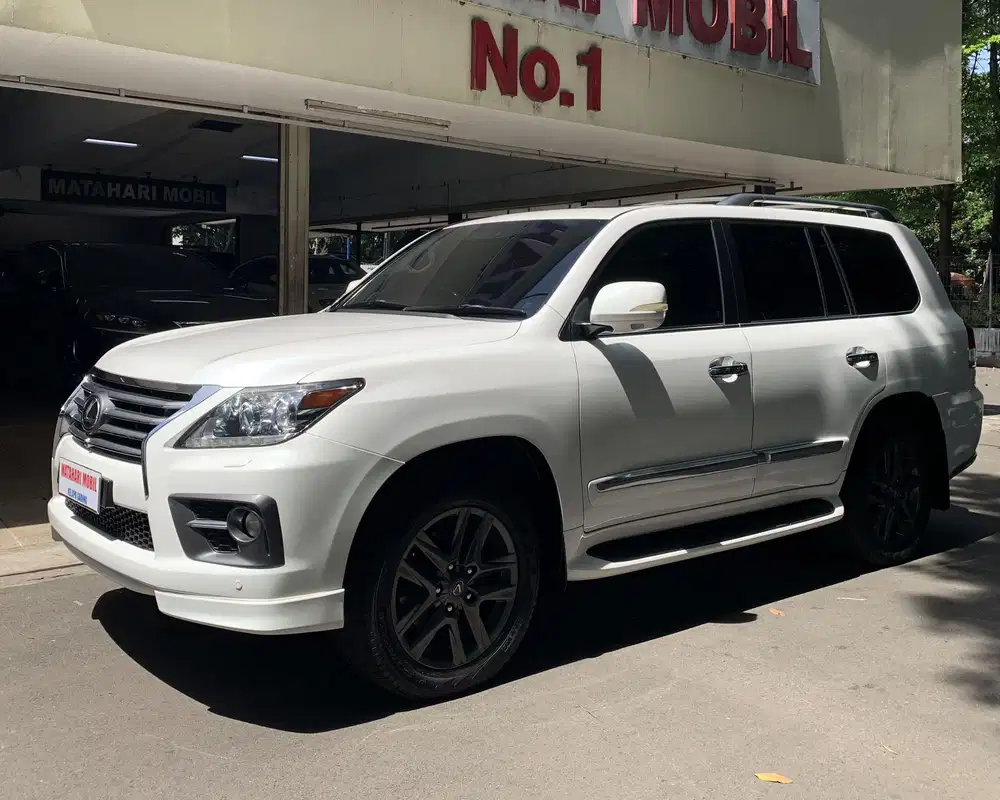 Lexus LX570 Sport 2012