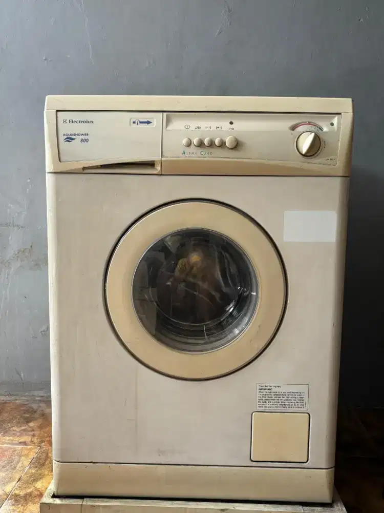 Mesin cuci electrolux