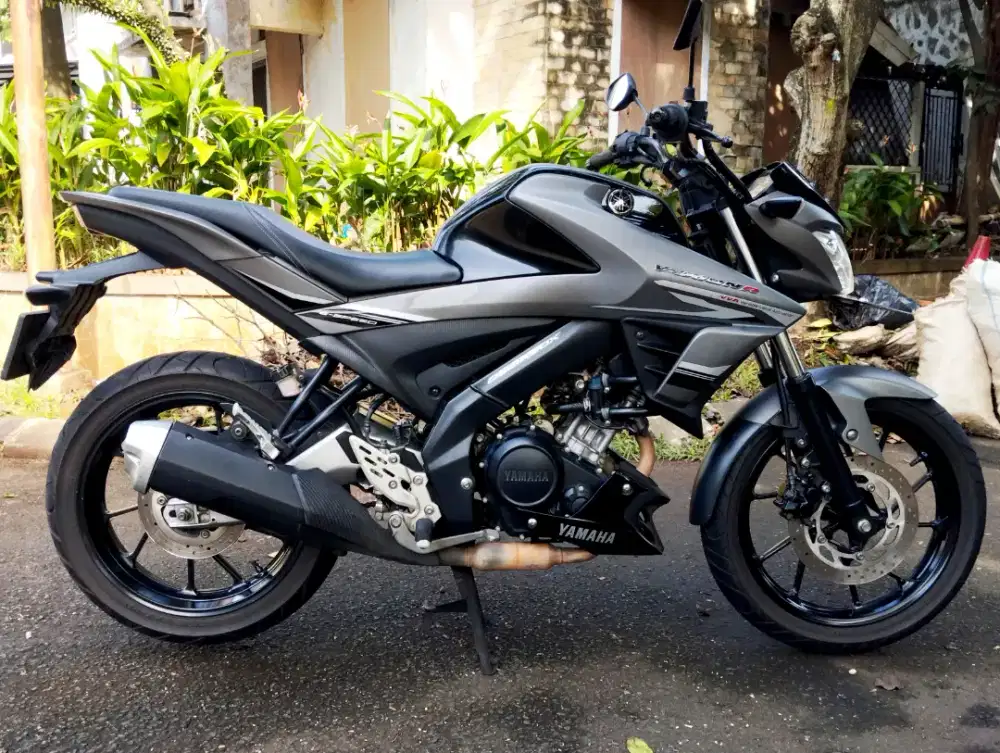 Vixion R 155cc VVA 6-Speed km 35rb Pajak ON