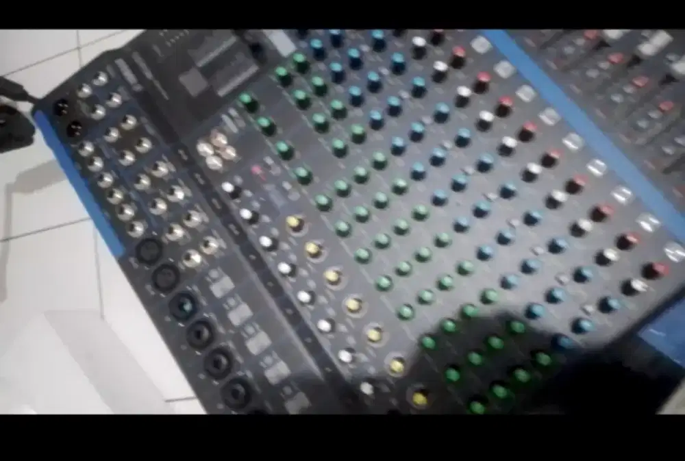 Mixer yamaha MG16XU malaysia