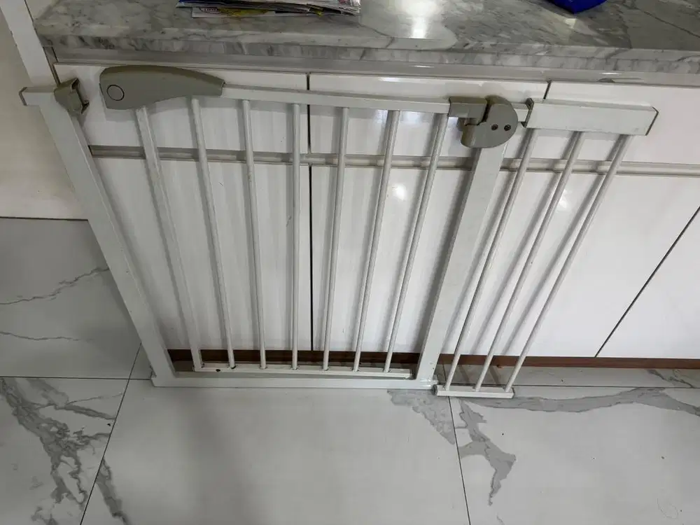 di jual pagar tangga