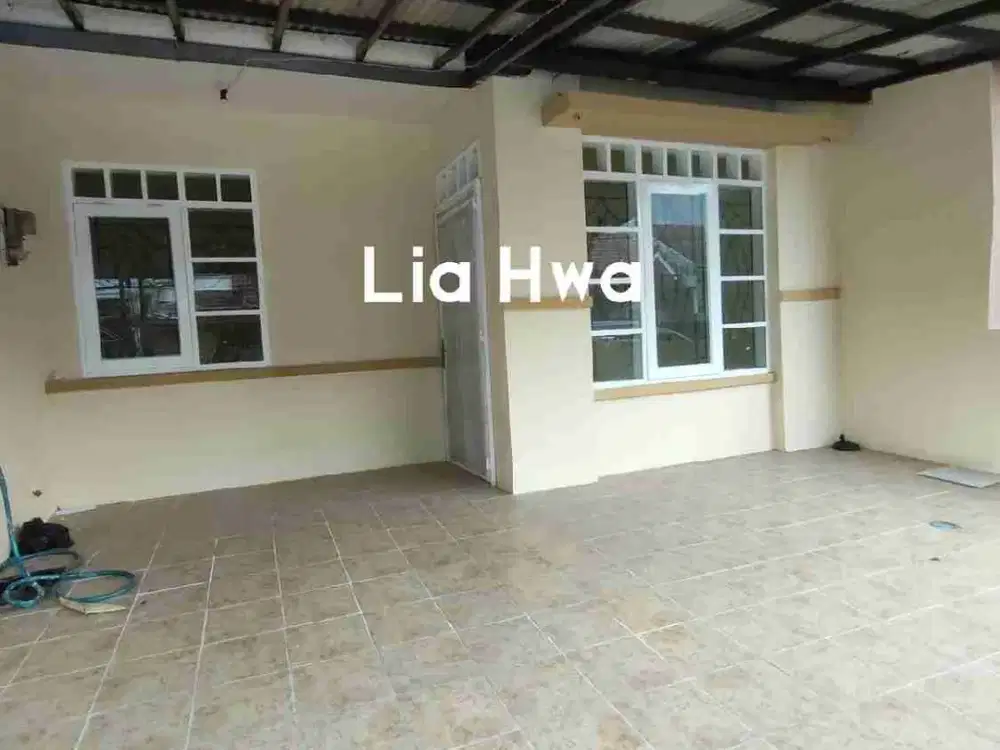 Rumah 1 1/4 lantai di Regency Melati Mas