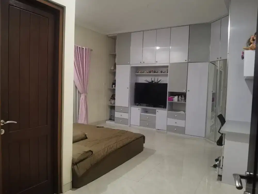 Dijual Rumah Mewah Hook 3 lantai Banjar Wijaya Kota Tangerang
