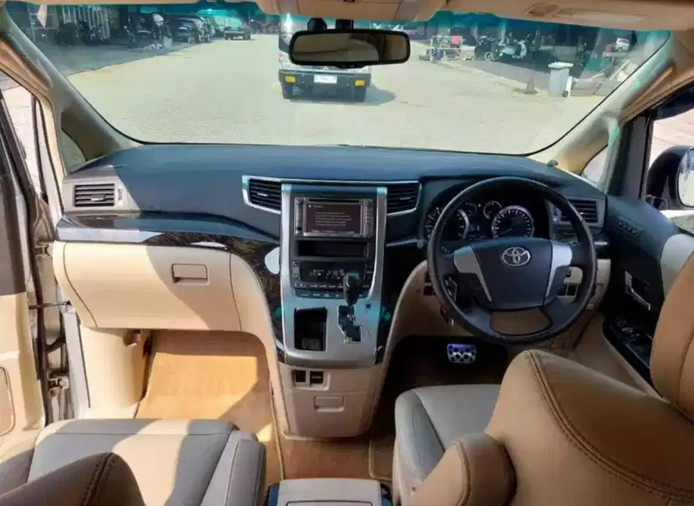 Toyota Alphard 2013 Bensin