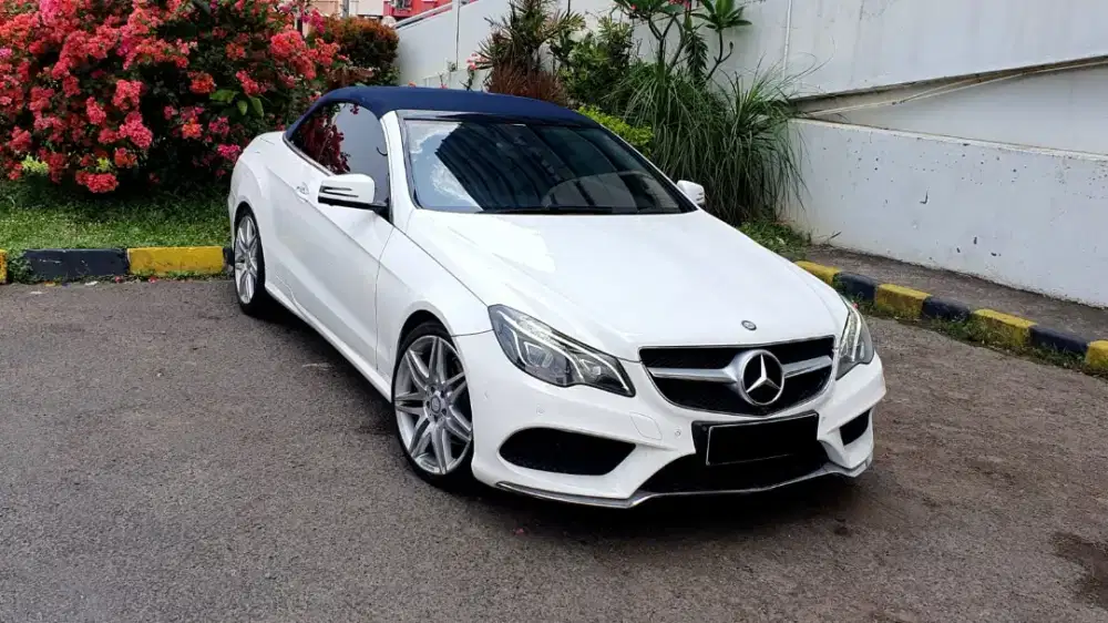 Fs.Mercedes benz E200 Convertible