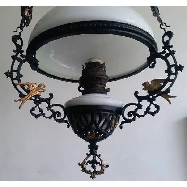 Original Antik Lampu minyak kerek / katrol THE SWALLOW BIRDS model sem
