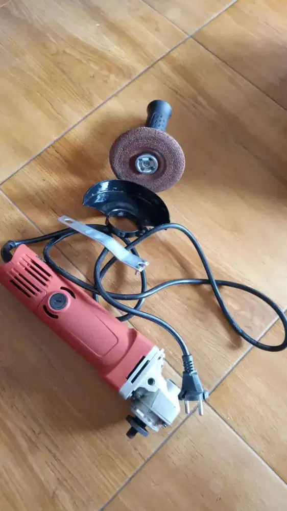 Jual grinda bekas tp rasa baru sbb Bru di pkai 1 x