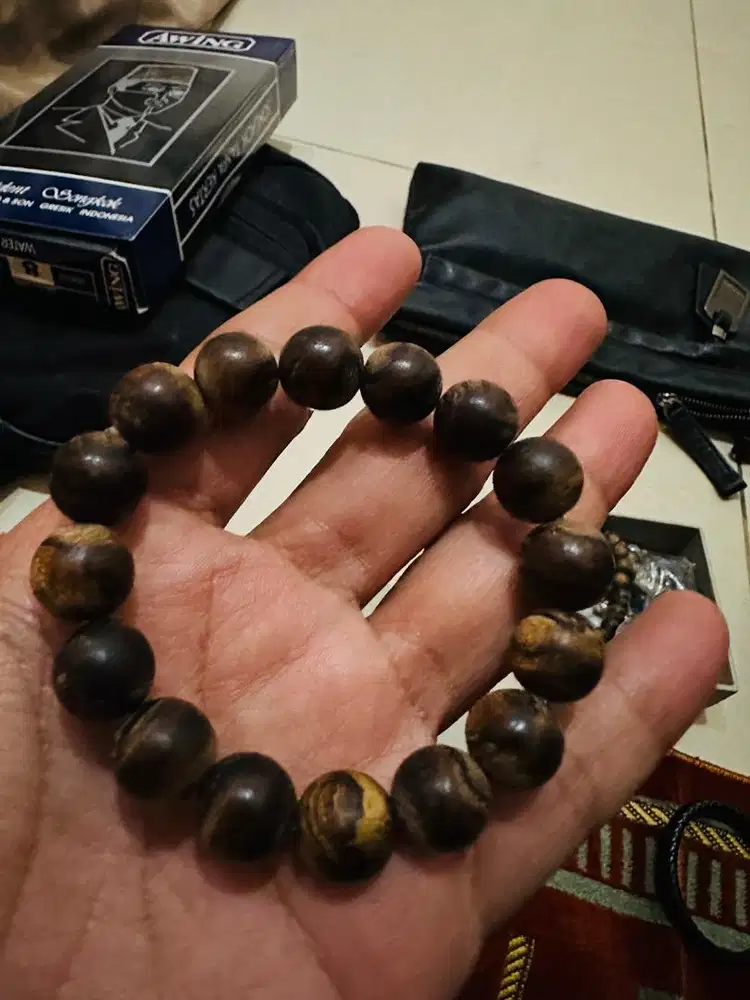 Gelang Gaharu Super + Minyak Gaharu wangiii ajipp..