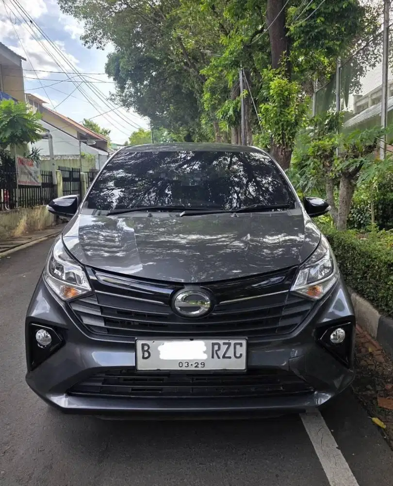 Sigra R AutoMATIC New