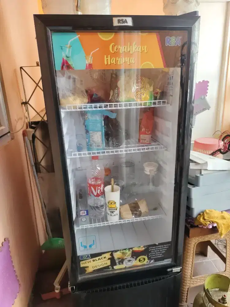 Dijual Showcase RSA 3 Rak (Second)