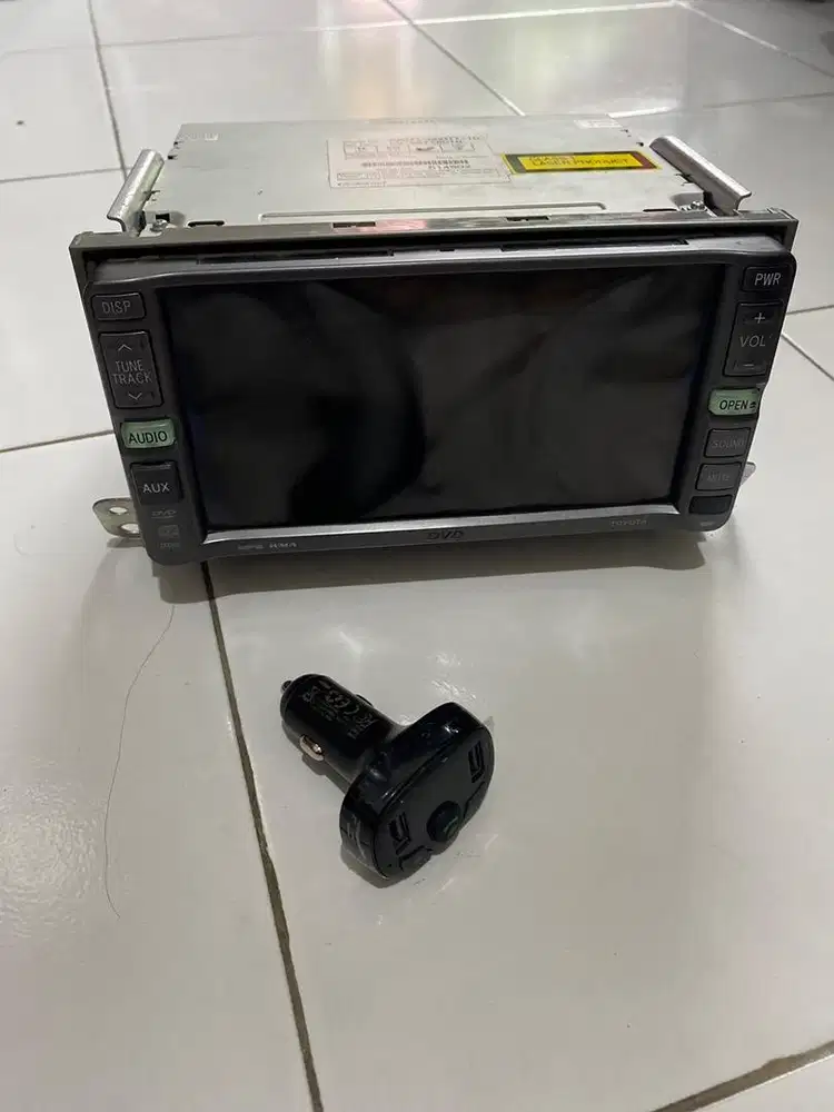 Head unit dan konektor bluethooth