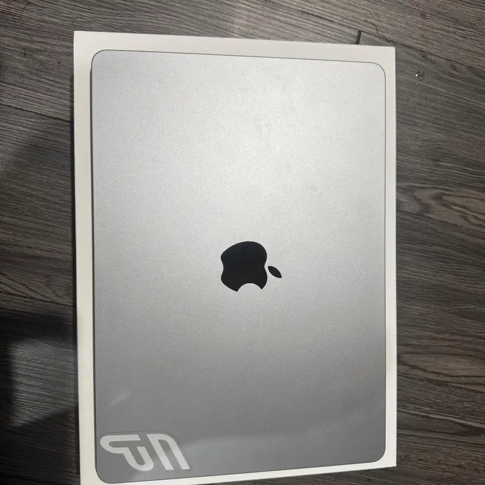 Macbook Air M2 256gb IBOX Space Grey Istimewa