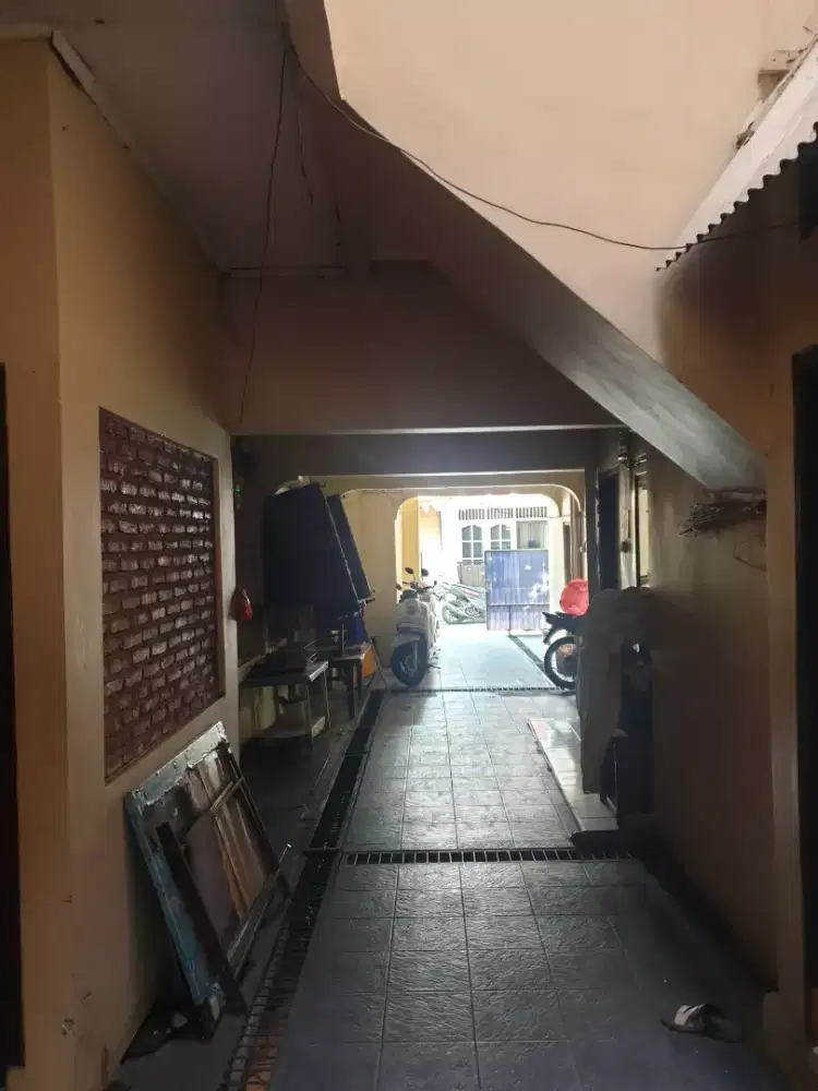 Dikontrakkan kamar luas di duren tiga kalibata AC