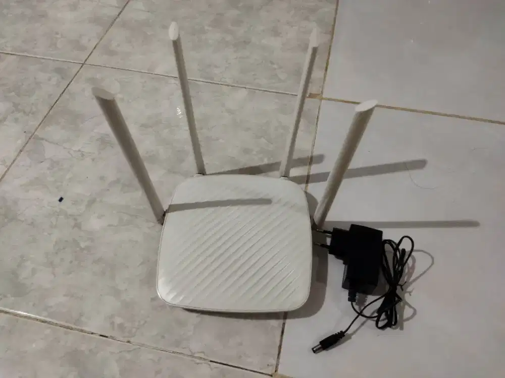 Router Tenda F9
