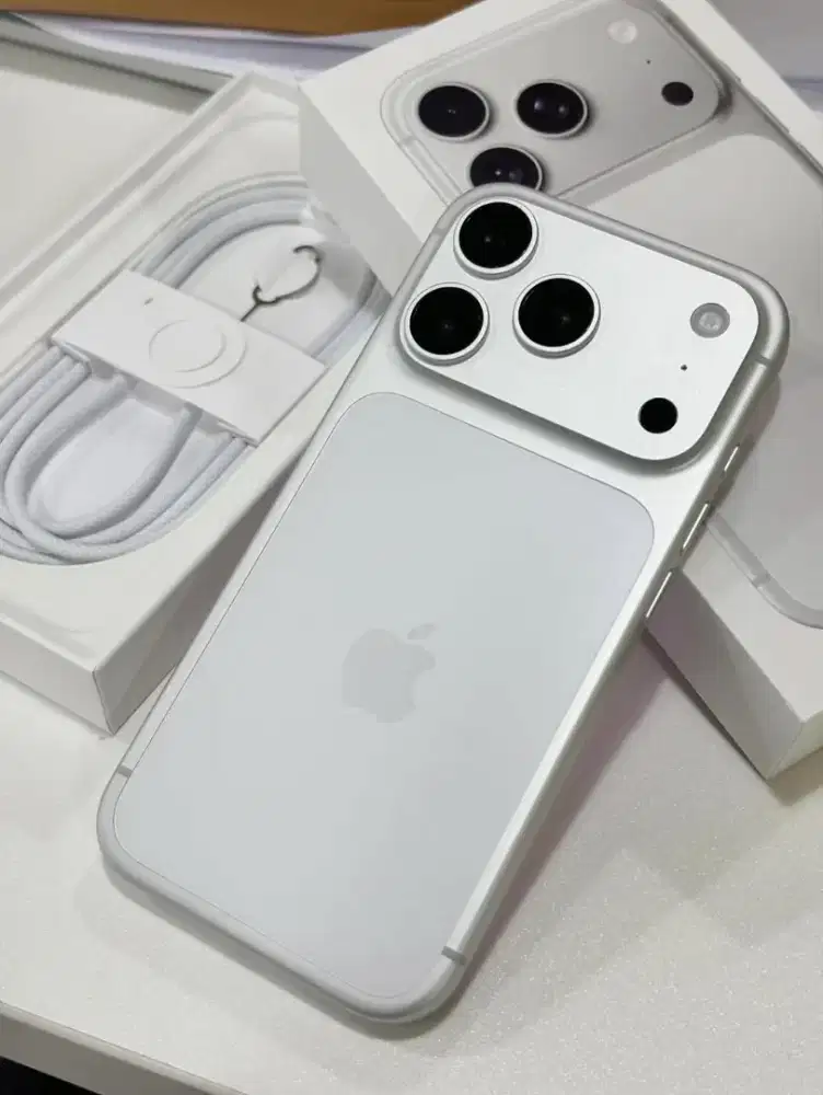 IPHONE 17 PRO 256GB GARANSI RESMI IBOX