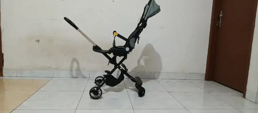 jual stroller kondisi 90% masih sangat terawat