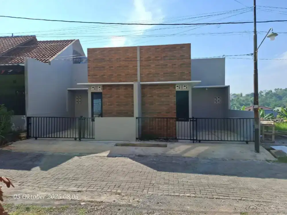 DI JUAL RUMAH BARU MURAH SIAP HUNI DI GRAFIKA BANYUMANIK