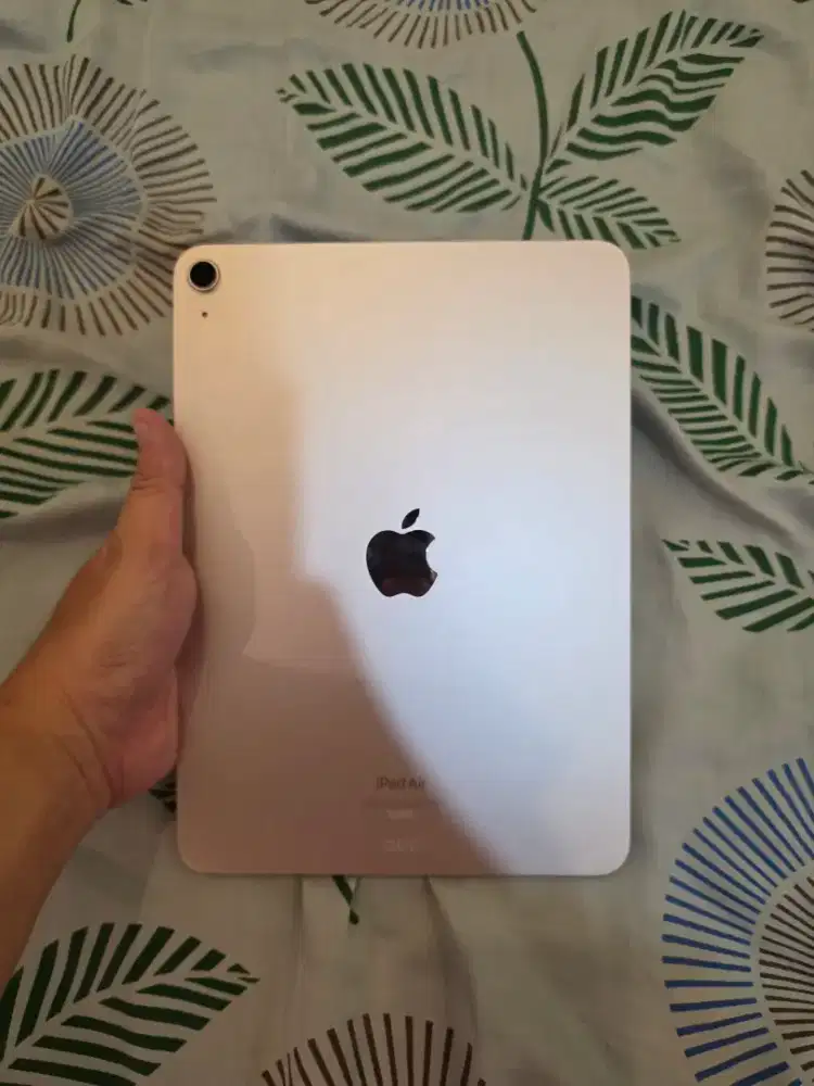 Ipad Air 5 64gb iBox wifi only likenew