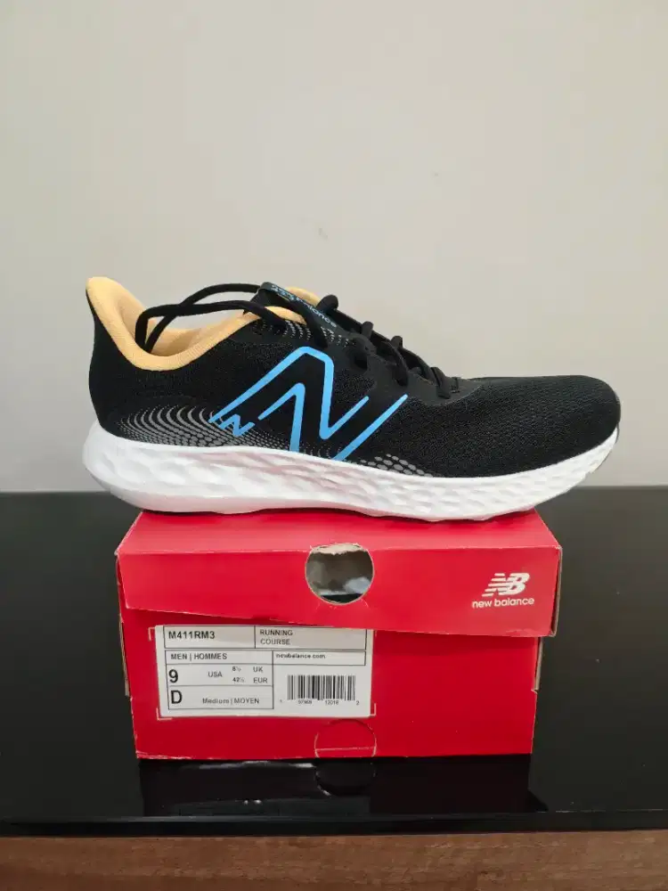 Sepatu New Balance 411 black blue yellow sz 42,5