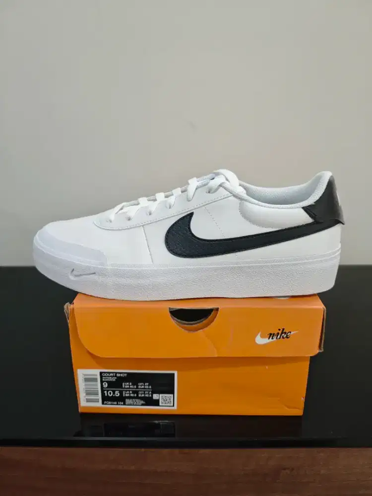 Sepatu Tennis casual Nike Court Shot sz 42,5