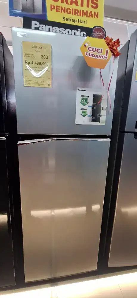 Kulkas Panasonic 2 pintu Display only
