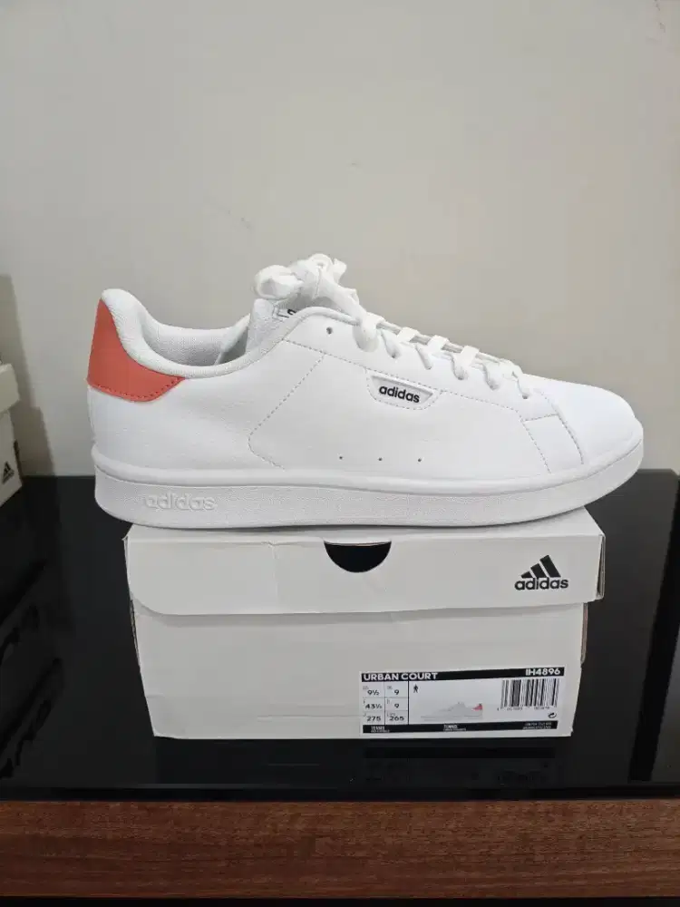 Sepatu tennis sneaker Adidas Court sz 43