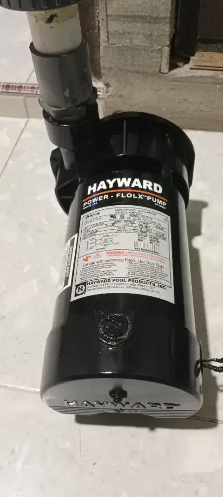 Anak bali service pompa air panggilan