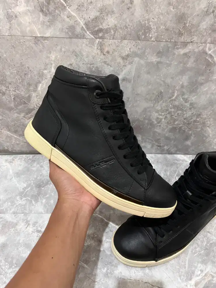 Sepatu Ferragamo Original Sneaker boot prelovedno lv gucci bally louis