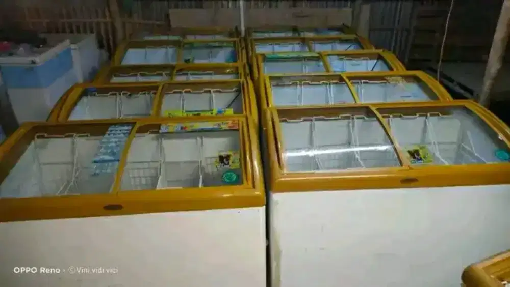 Freezer dan showcase