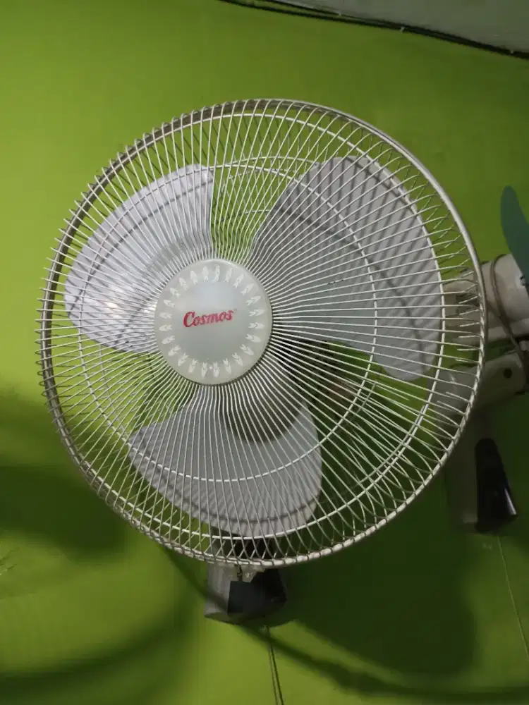 Kipas Angin Bekas Cosmos