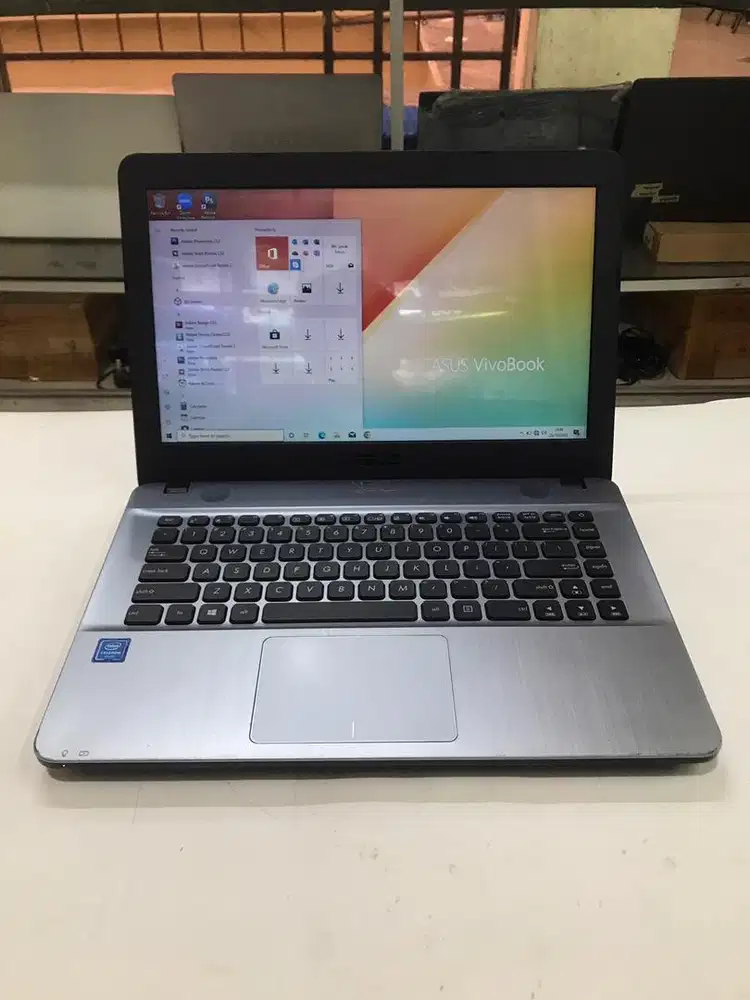 asus x441M Intel N4020 4GB DDR4 256Gb ssd 14 in mulus