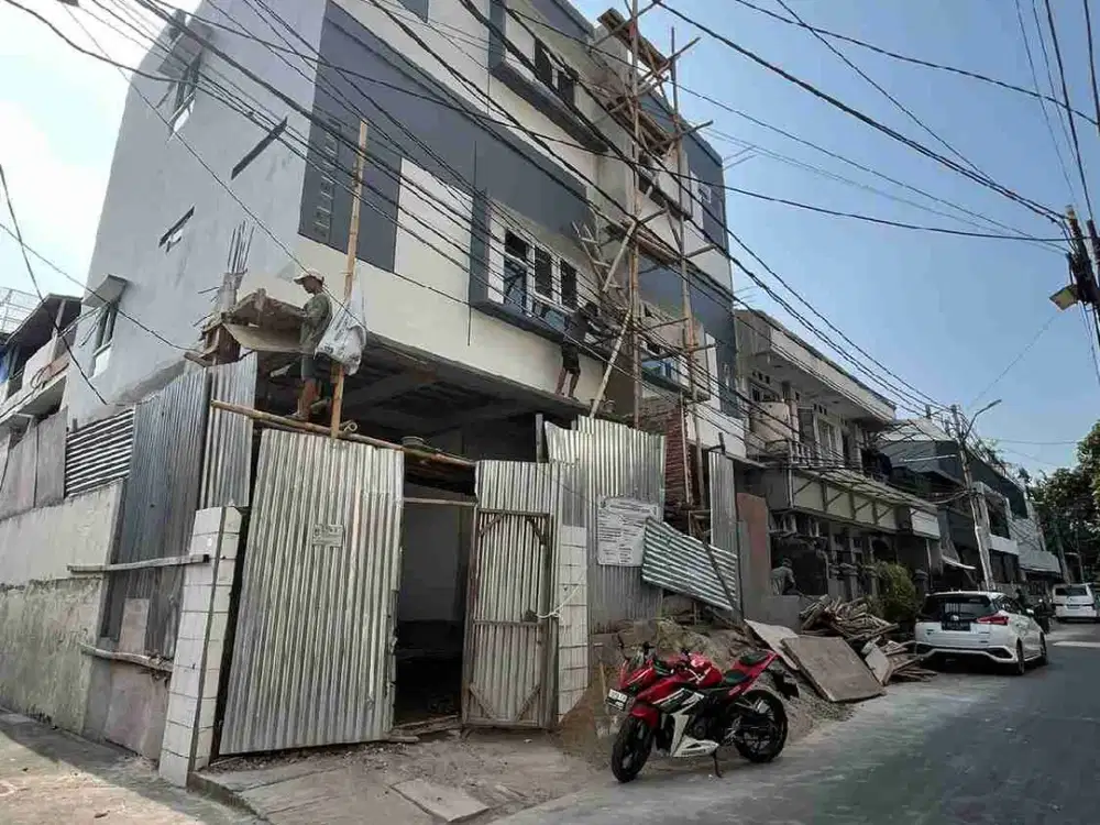 RUMAH BARU LOKASI STRATEGIS TANJUNG DUREN JAKARTA BARAT