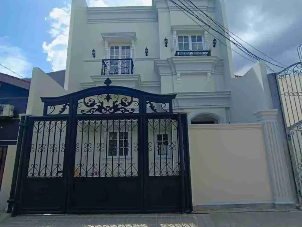 Rumah Cllasic Modern Siap Huni Di Joglo Jakarta Barat