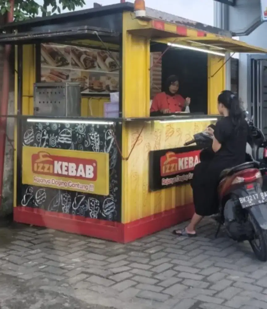 Dijual kontainer dan peralatan lengkap untuk jualan kebab