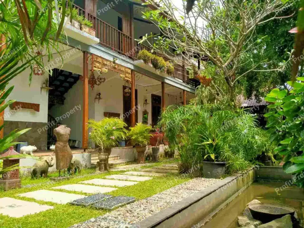 Dijual Rumah Antik Luas 737 m2 ada Joglo / Pendopo sangat cocok untuk Guest House