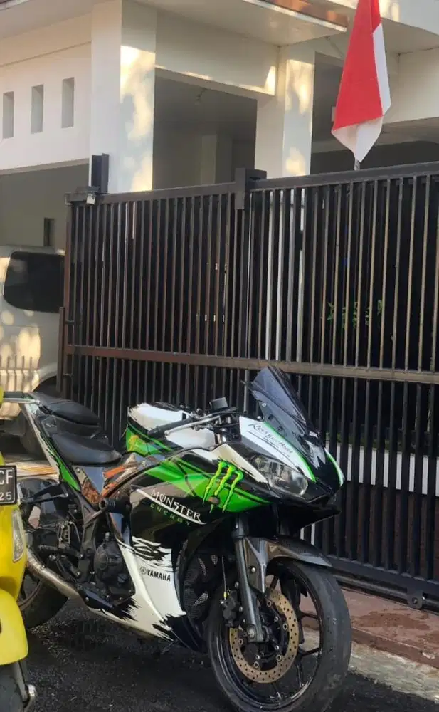 YZF R25  Tahun (2015)