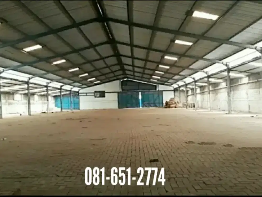 Gudang di Margomulyo Indah.