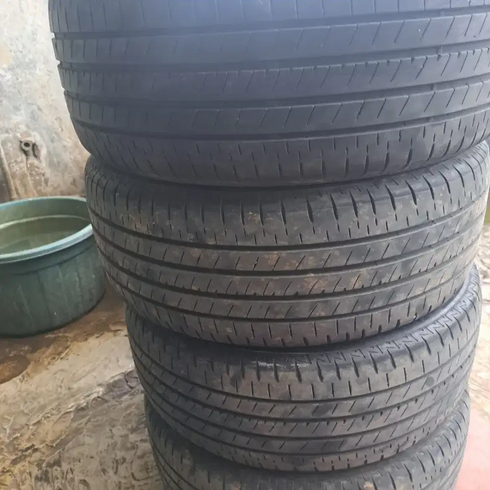 Ban 205 50 17 bridgestone turanza ring 17 ban mobil