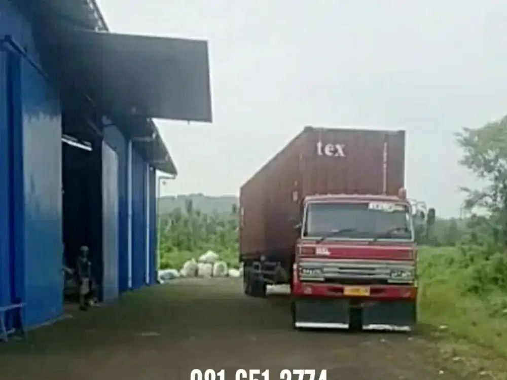 Pabrik di Gunung Gangsir