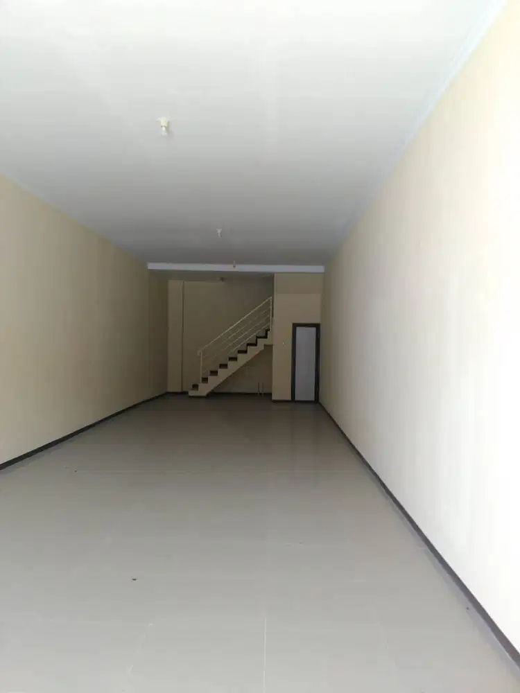 DISEWAKAN RUKO TENGGILIS MEJOYO DEKAT UBAYA