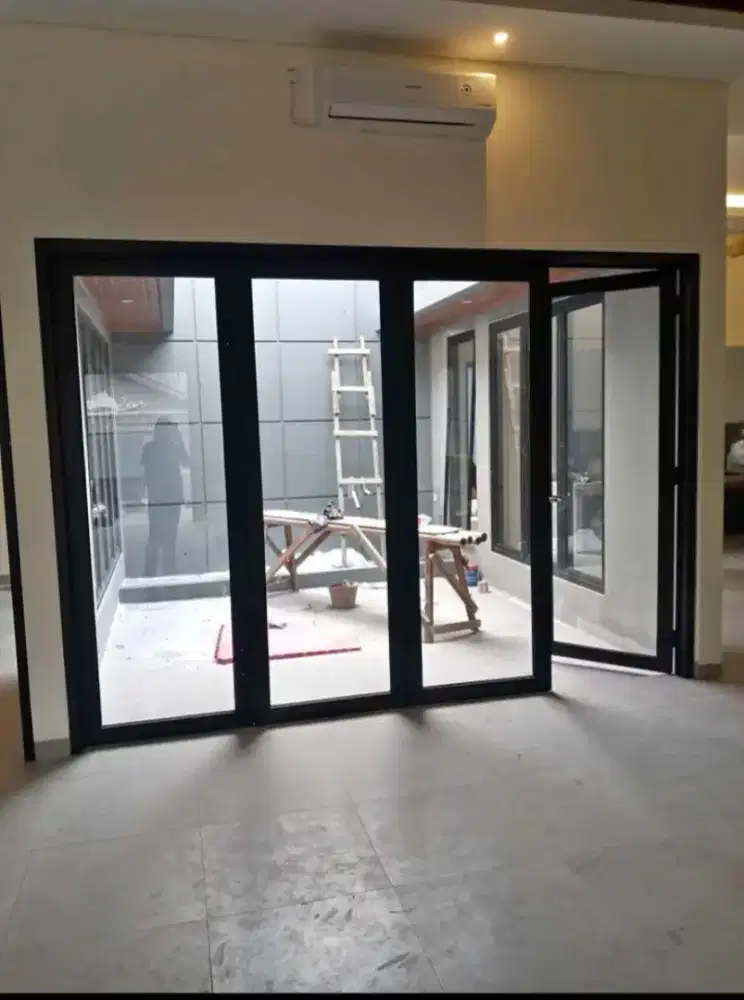Partisi dan pintu jendela aluminium