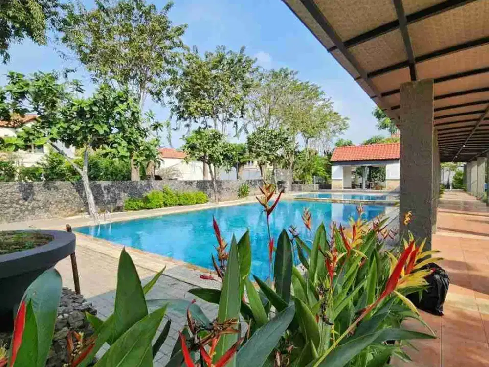 Lebar 10 Siap Huni ‼️Jual Cepat Rumah Crystal Golf Citraland Utama Surabaya Barat