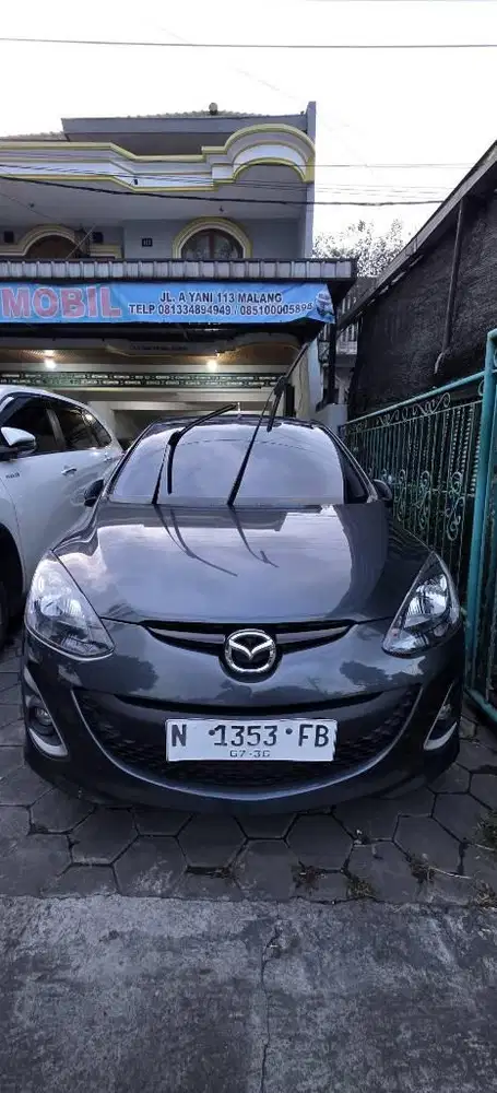 MAZDA 2 R 2011 ISTIMEWA SIAP PAKAI