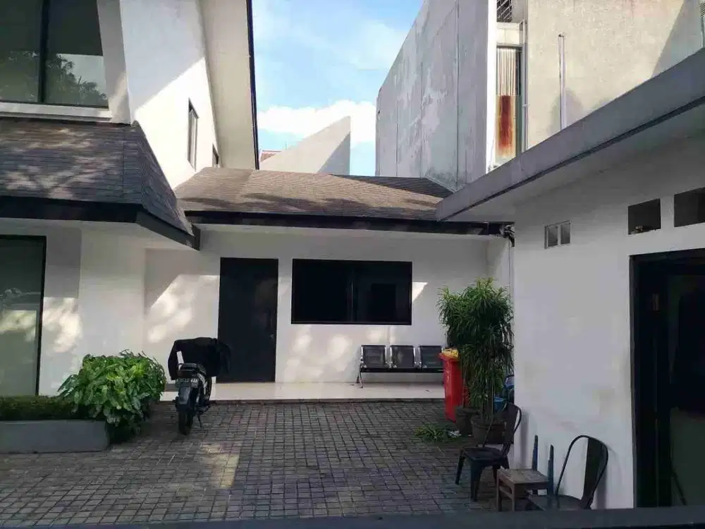disewakan rumah premium cocok untuk perkantoran di pakubuwono jakarta selatan