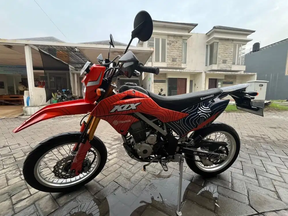 Kawasaki KLX 150 SE Mulus Baru 1 pemakaian