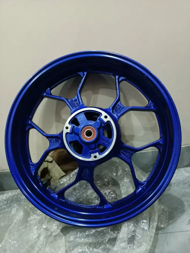 Velg belakang original R25